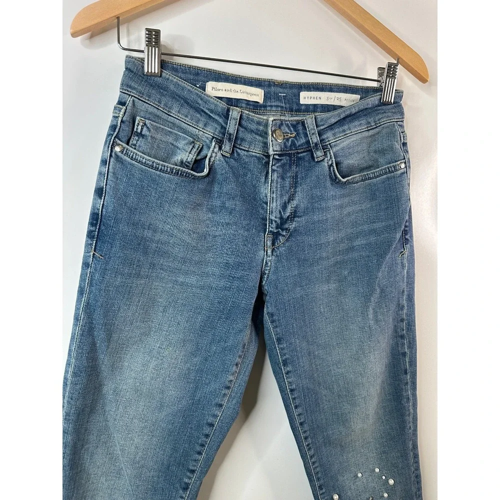 Pilcro Hyphen Pearl Mid-Rise Relaxed Boyfriend Jeans 25 Petite Embellished Crop - Picture 3 of 16